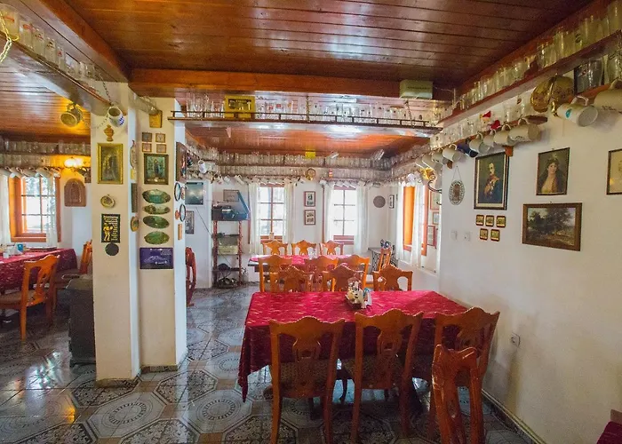 Комплекс Щастливците Hotel